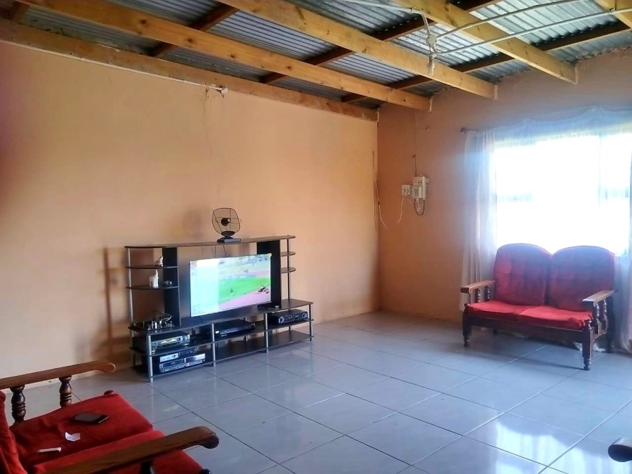 2 Bedroom Property for Sale in Mbekweni Eastern Cape